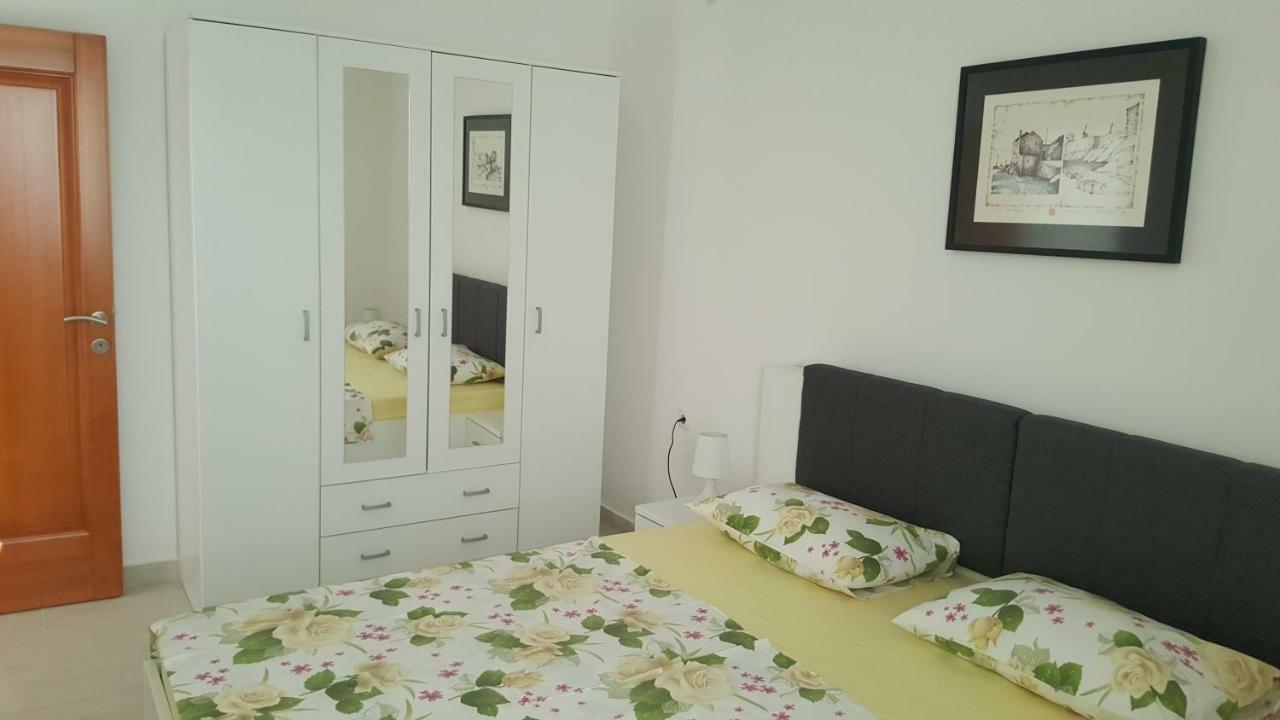Apartments Rolovina 蒂瓦特 外观 照片